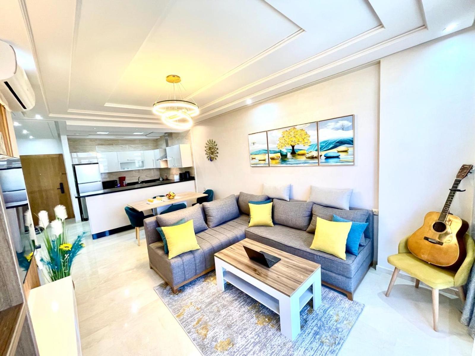 Modern Elegance With Sea Views In Central Tangier - Steps To Beach, Train And Attractions! Extérieur photo