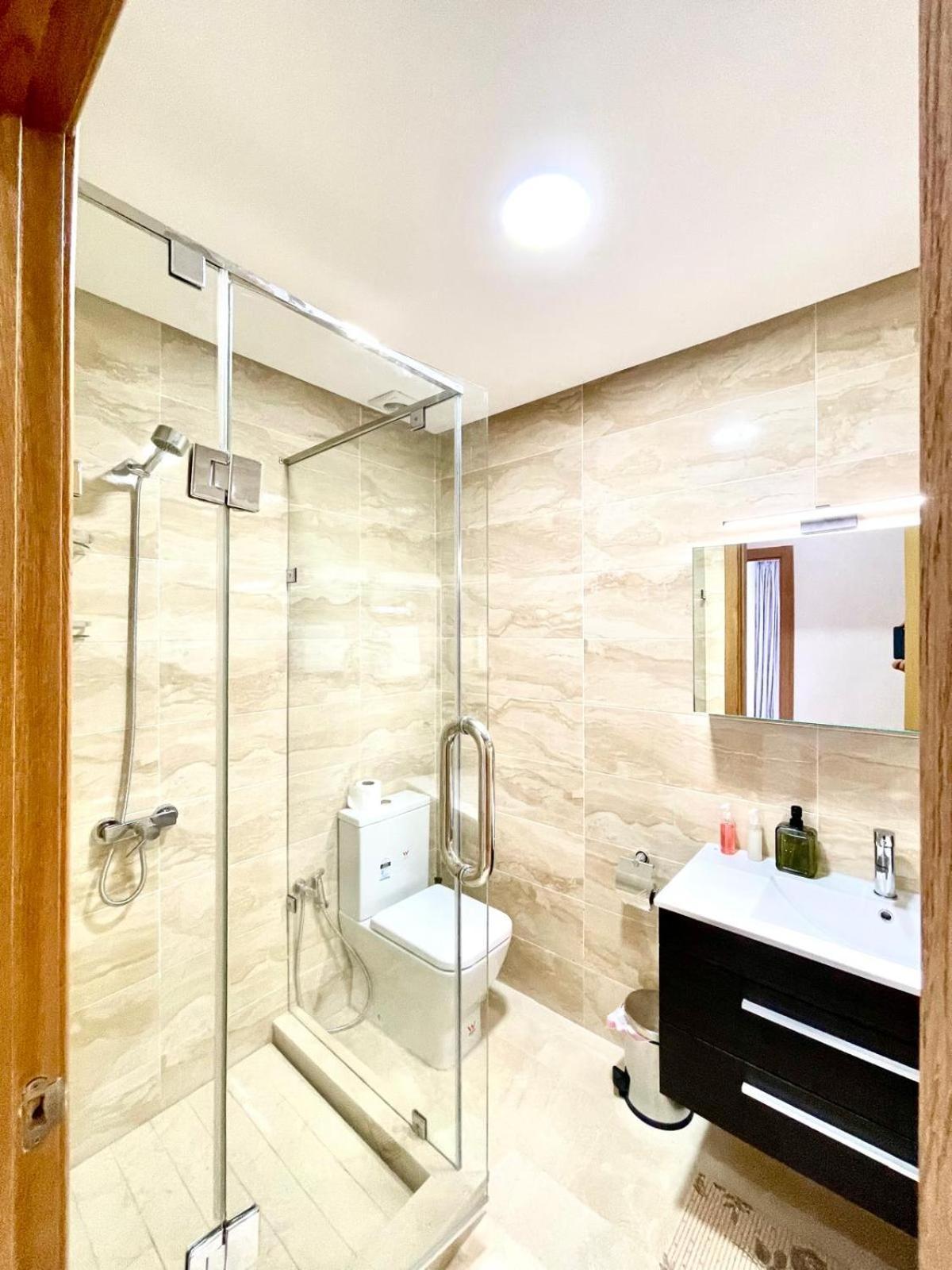 Modern Elegance With Sea Views In Central Tangier - Steps To Beach, Train And Attractions! Extérieur photo