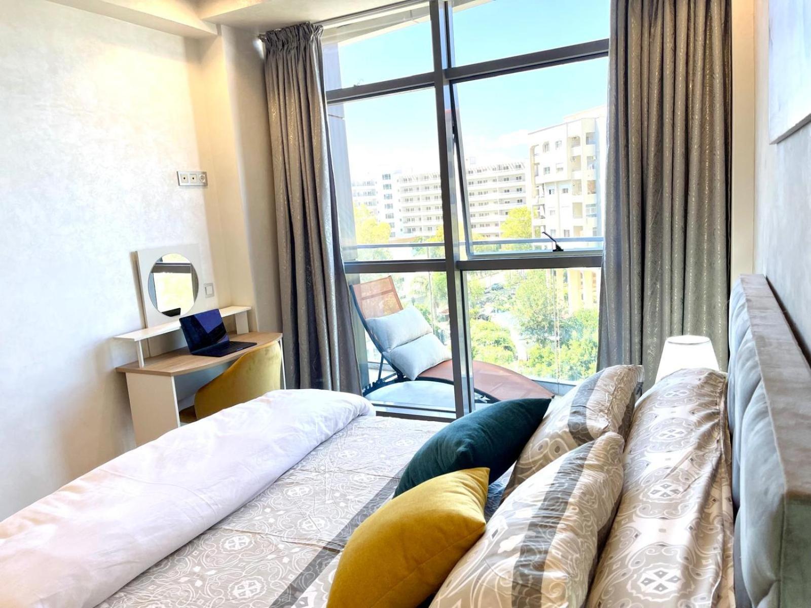 Modern Elegance With Sea Views In Central Tangier - Steps To Beach, Train And Attractions! Extérieur photo